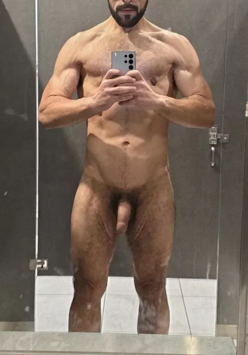 I was feeling myself at the gym this morning. 🌞