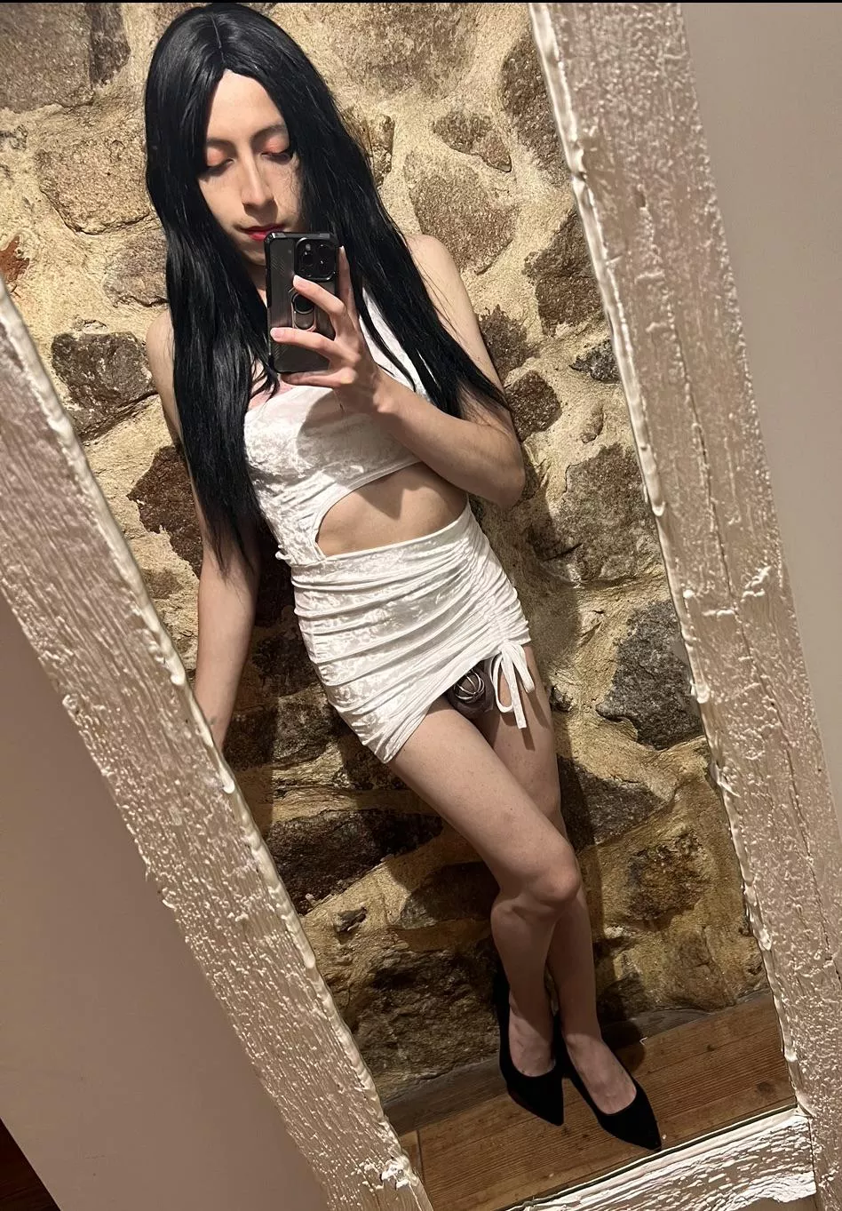 I’m ready again for a dress and cage part