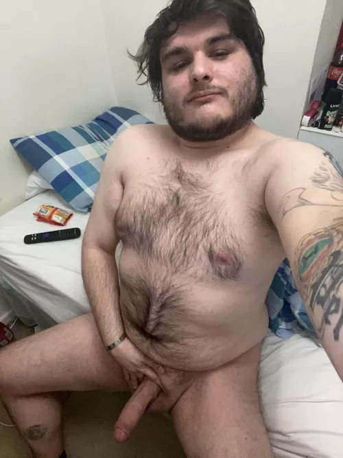 Just a thicc dude looking for a thicc lady