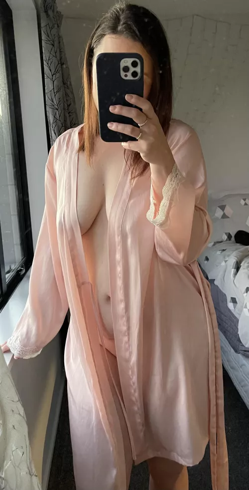 Just enough coverage too keep you wondering