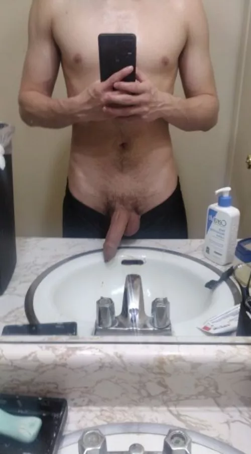 🙈 Make it stand up