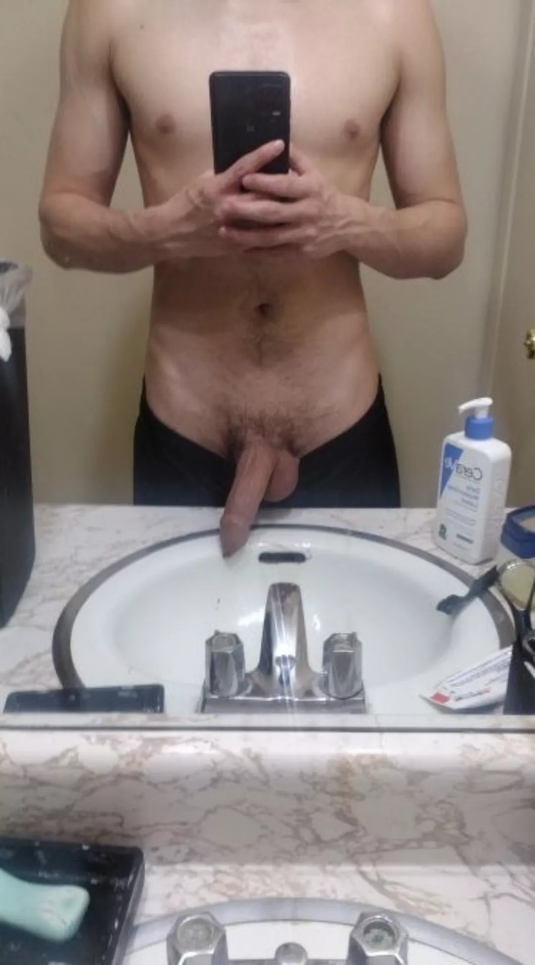 🙈 Make it stand up