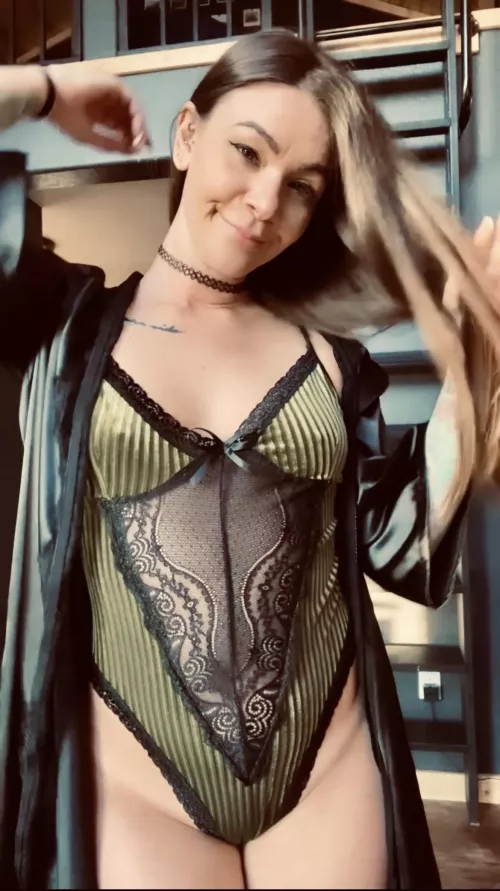 @monique.unique710 traveling dancer cutie pie