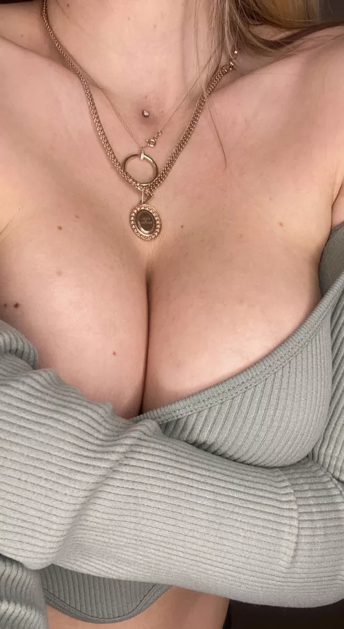 My tits are juicy and should be in your fantasies