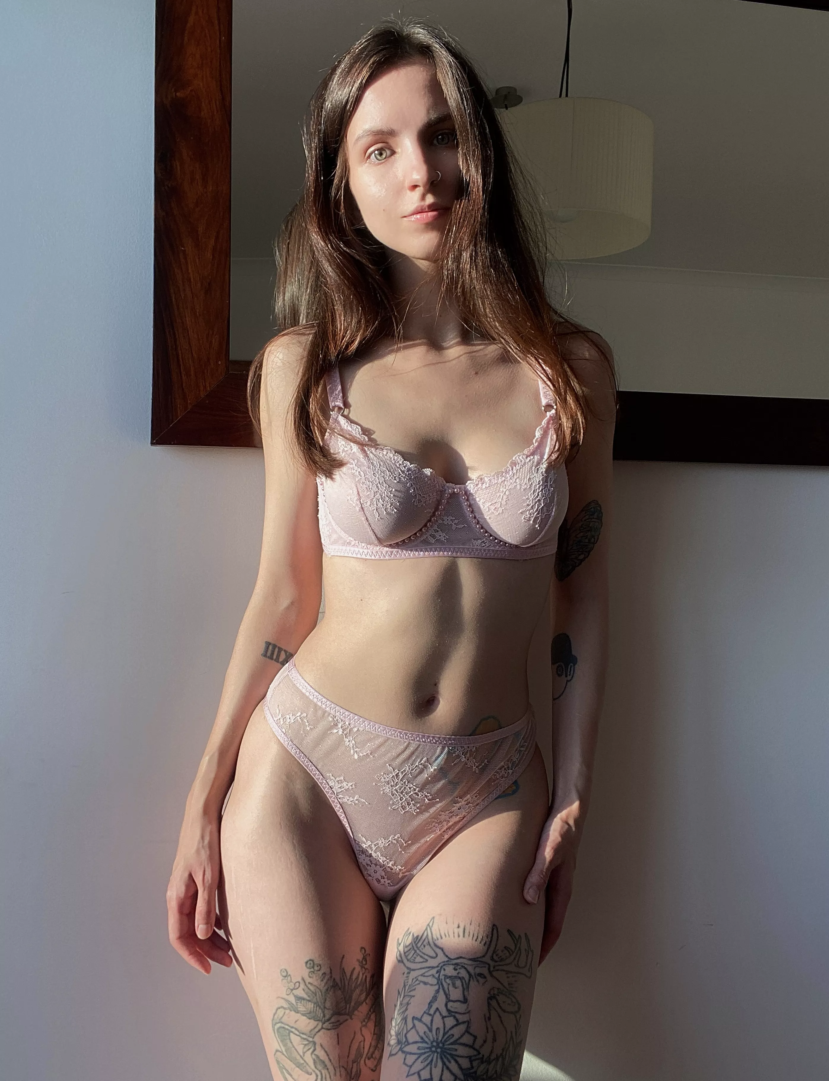 Such a sexy and soft tummy [IMG]