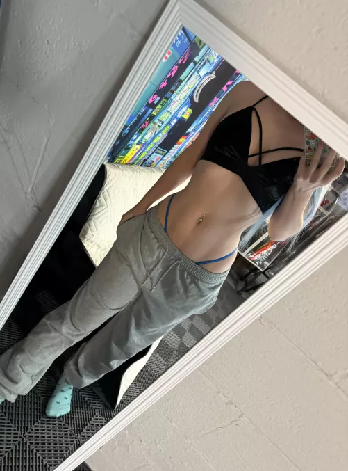 😛the more cropped, the better