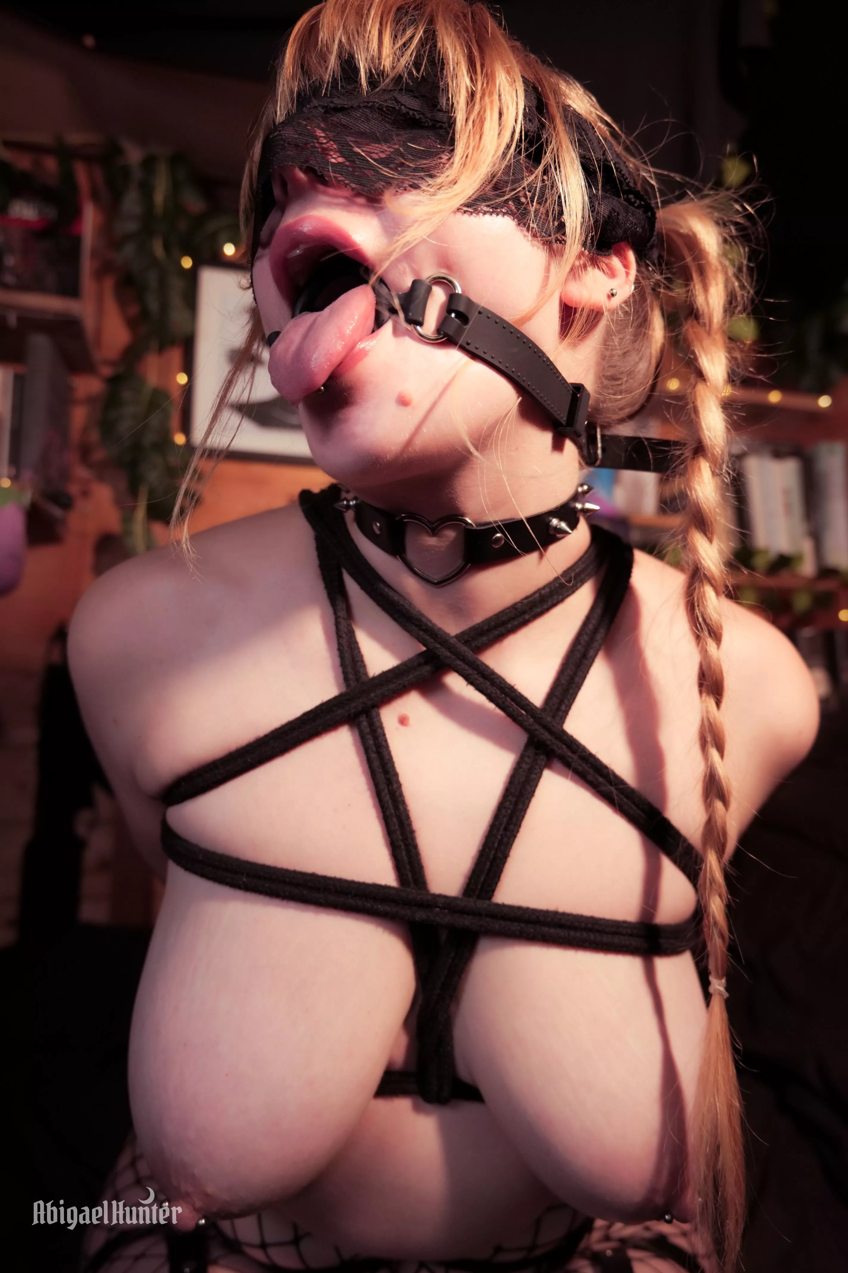 The ring gag makes me [f]eel things