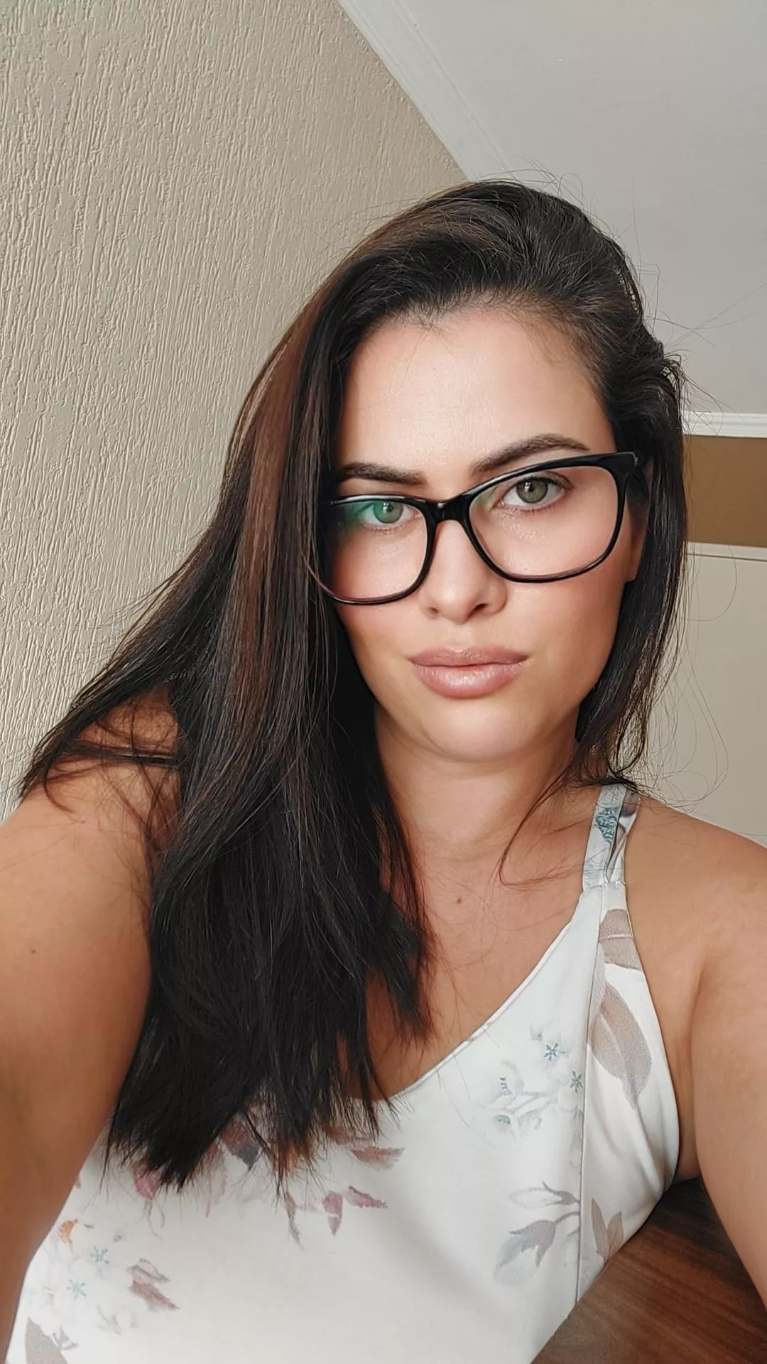 These glasses make me look like a student 😁🤓