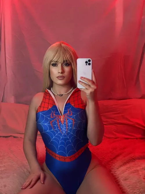 this hot spiderman girl will save your morning wood!