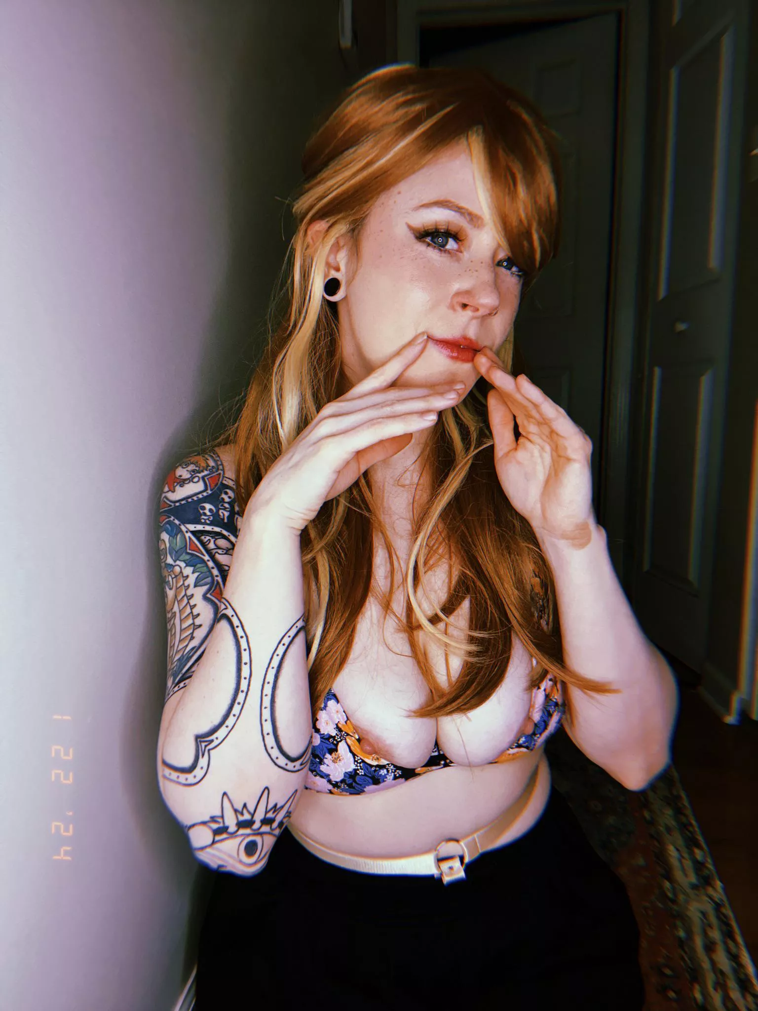 those titties are trying to make their escape :[