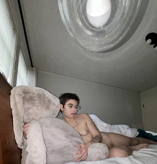 what would you do if you were in my bed with me rn???