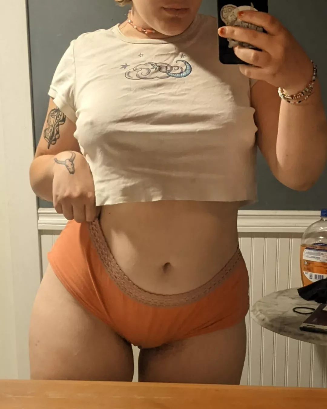 who wants to cuddle ?? 27F