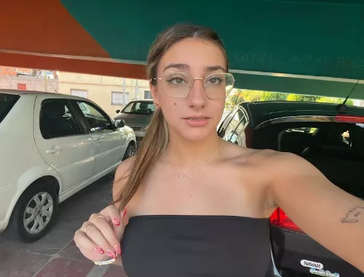 Yeah I'm a petite girl, and that makes me cute