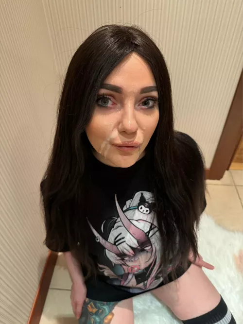 A good little girlfriend