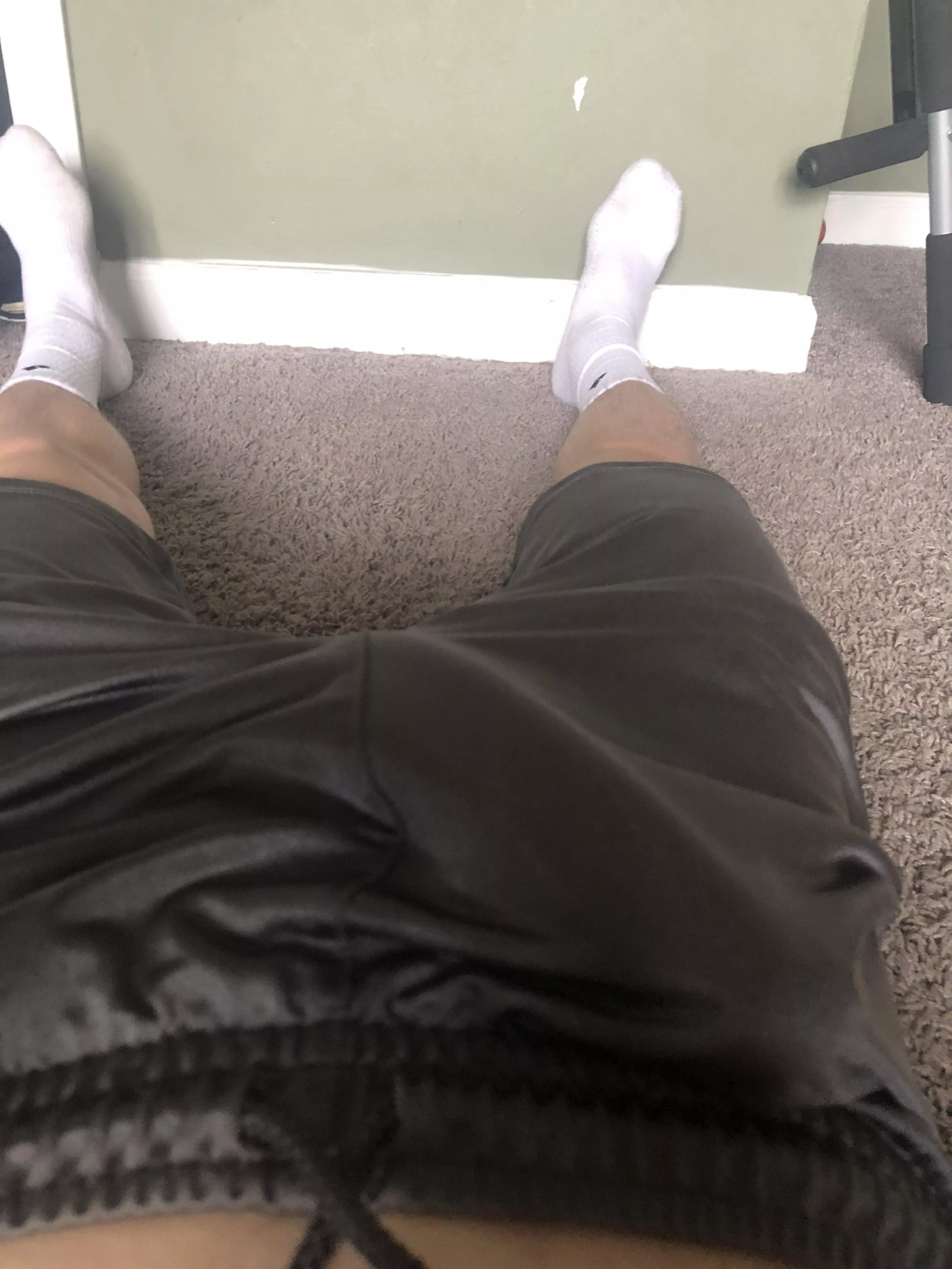 Add me on discord and you can see me without the shorts (stinkymonkey1234567865