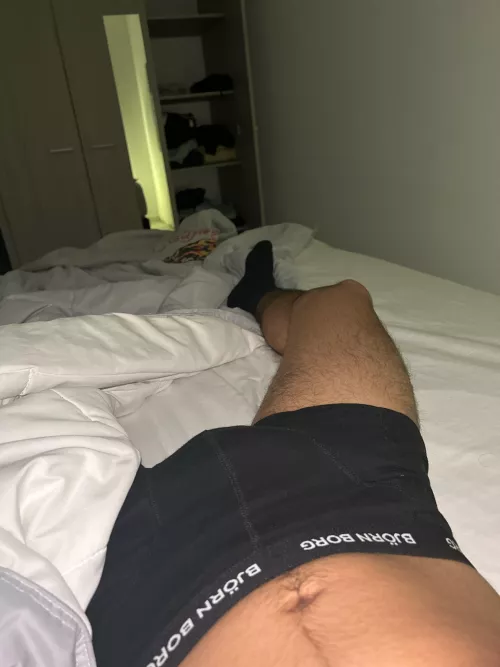 Anyone else have a link for hairy legs???