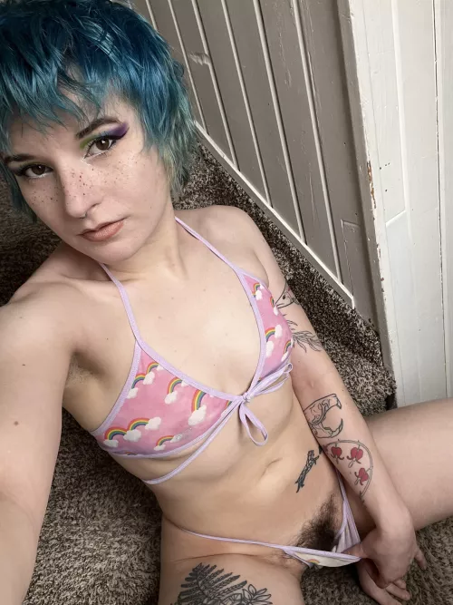 Are alt girls with blue hair your type? 💙✨