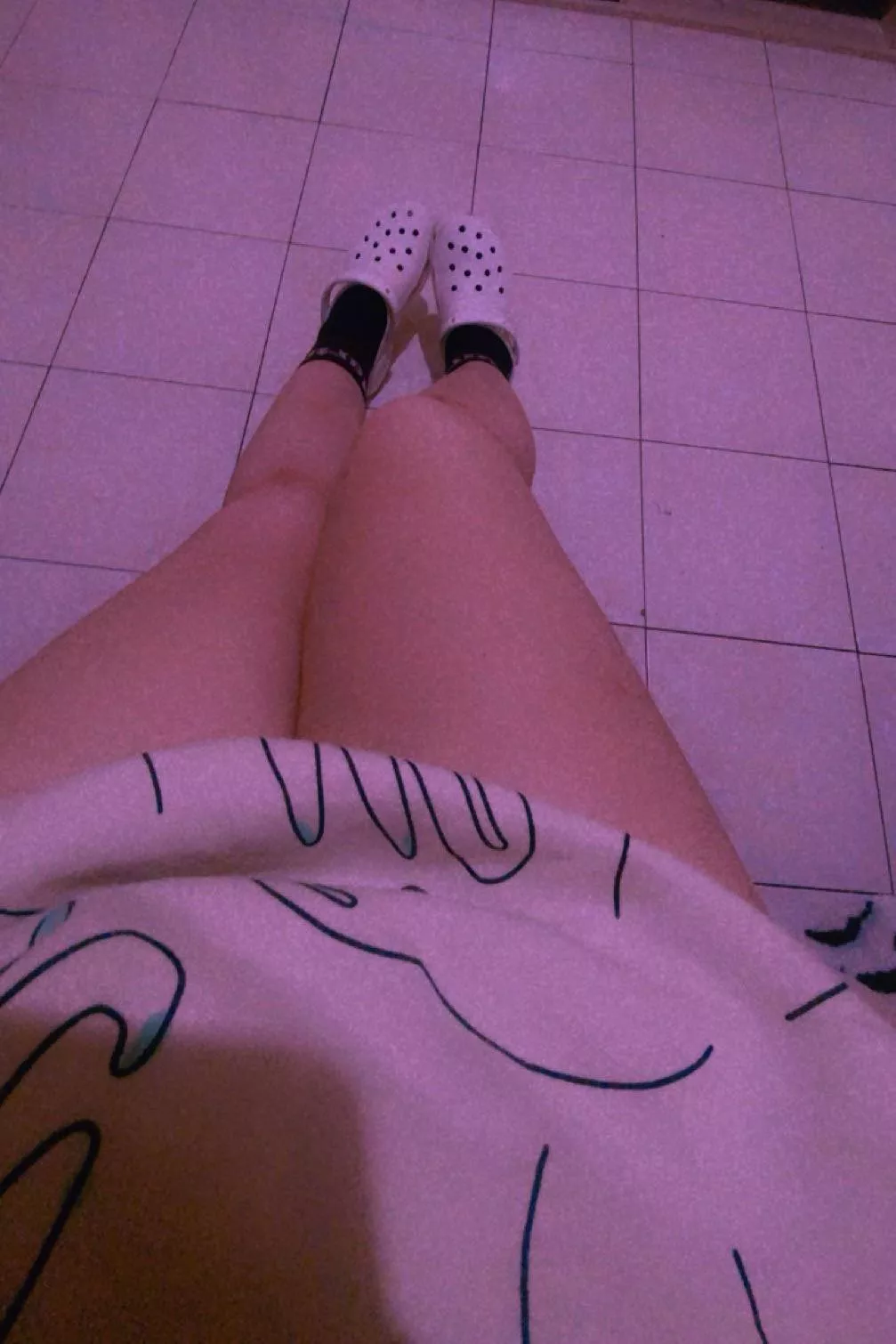 Are my thighs welcome here 🍑✨