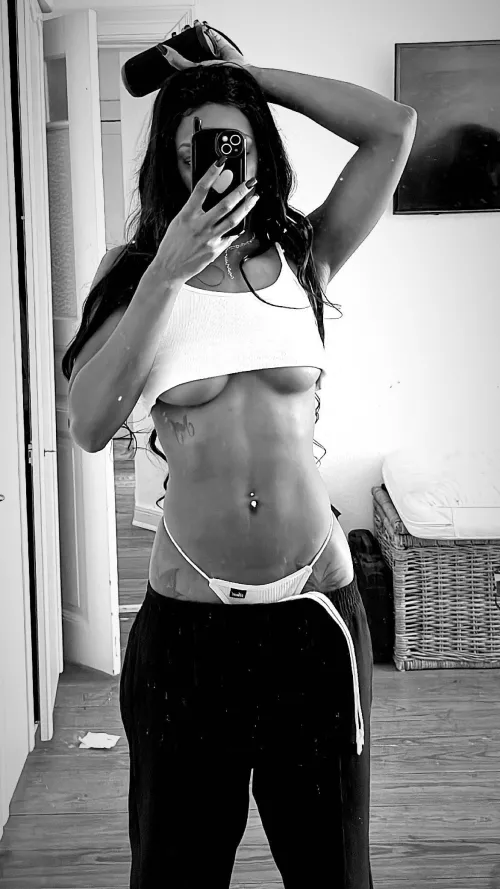 black and white with underb00biessss