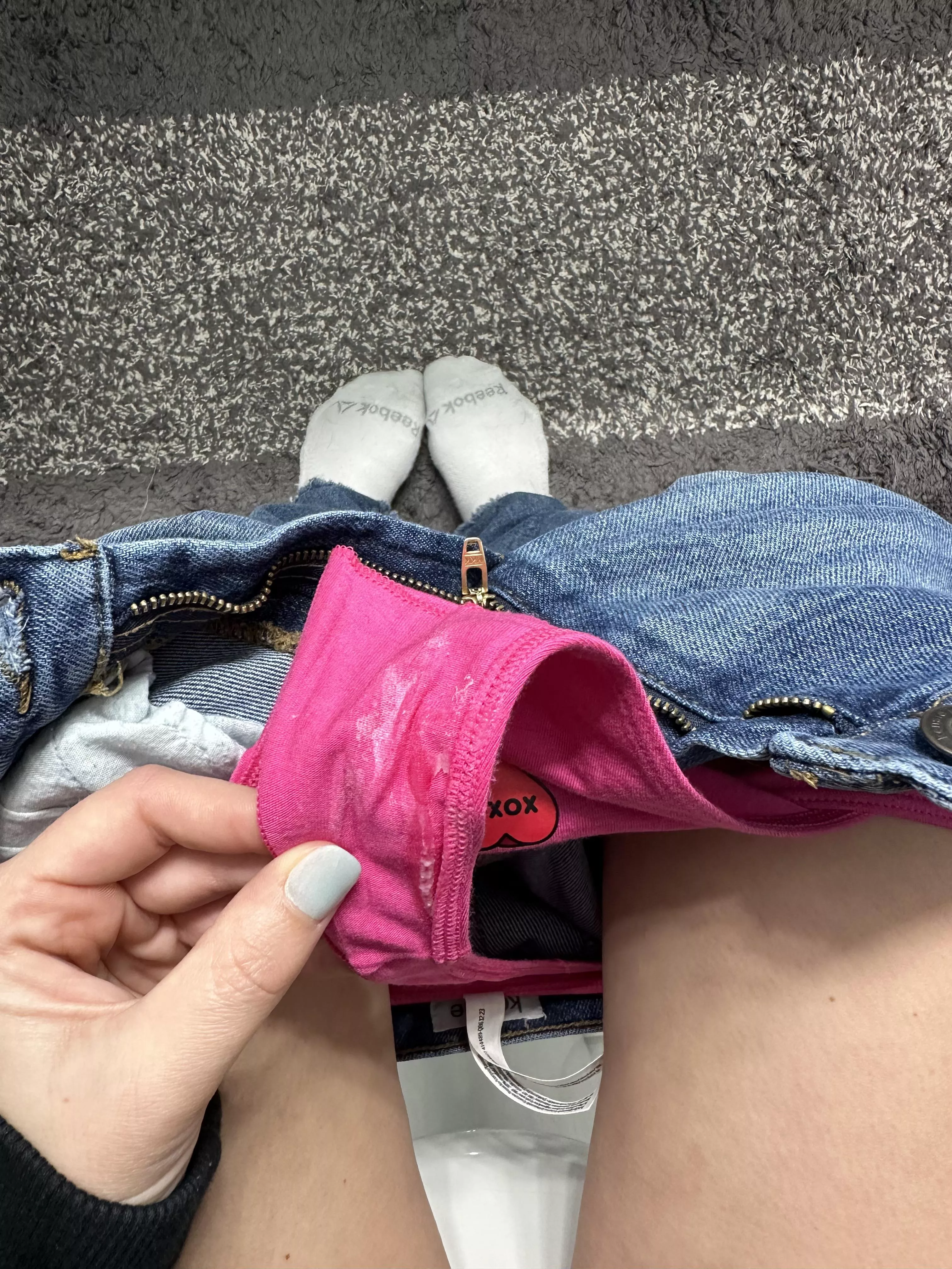 Cleanup on isle between my legs😜