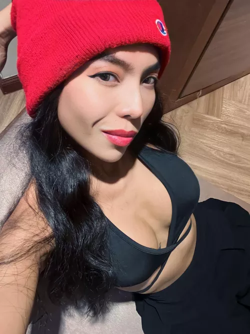 Feeling flirty, who wants to join? 😉❤️