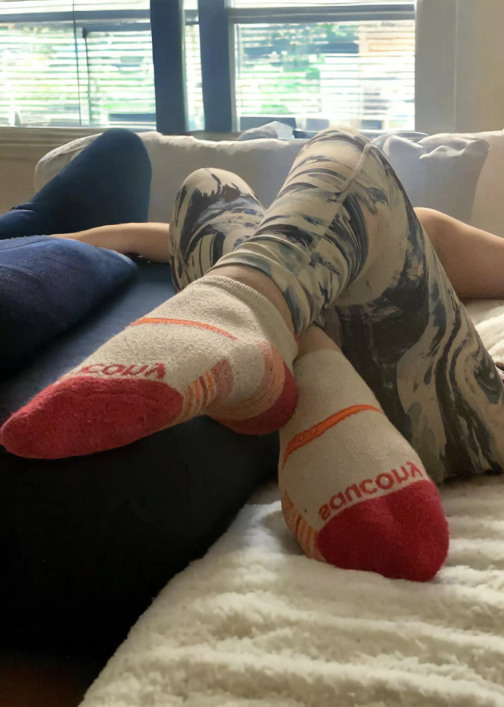 Foot massage & chill anyone? ☺️