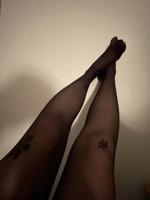 Heavenly feel. But sweaty 😥 (f)(oc)