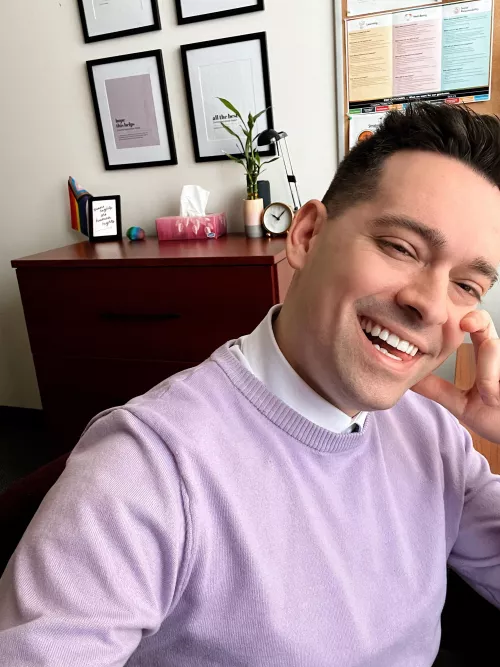 Hiii from the office! 👋🏼