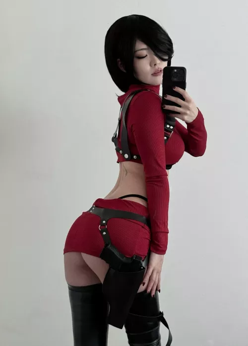 I cosplayed Ada Wong Re4 Remake (with a twist)