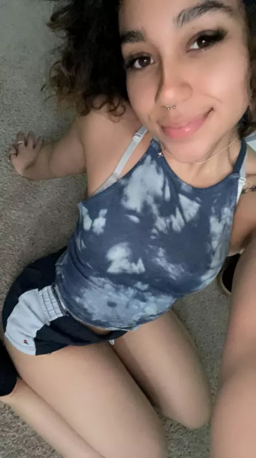 I wonder if you find me cute enough to smash