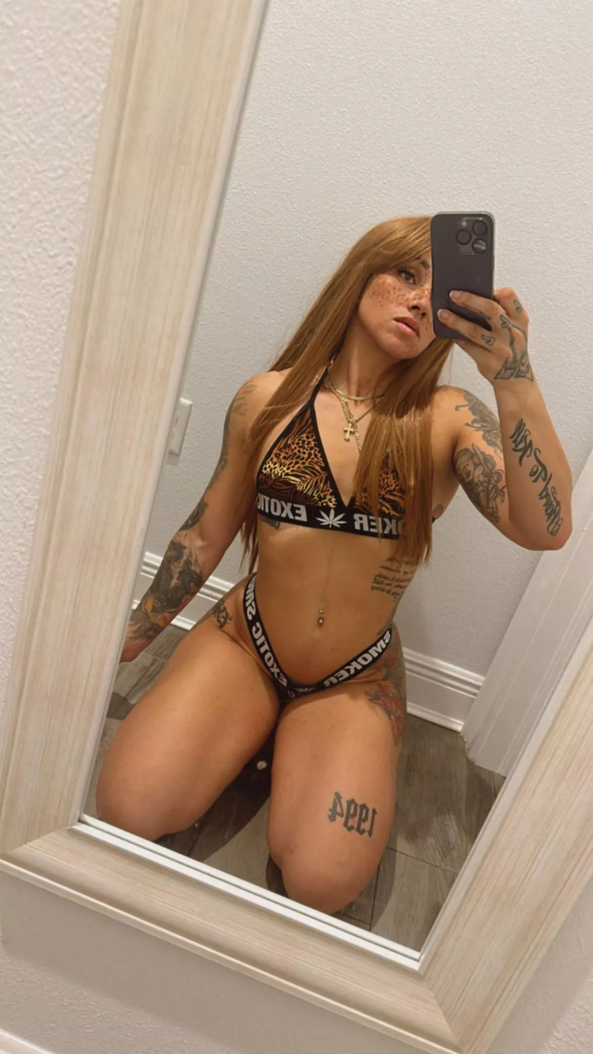 [IRTR] Play naughty with this freckled baddie