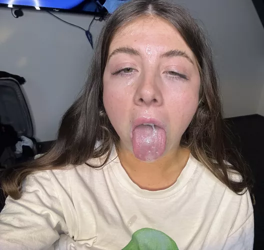 Just your average cum craving slut