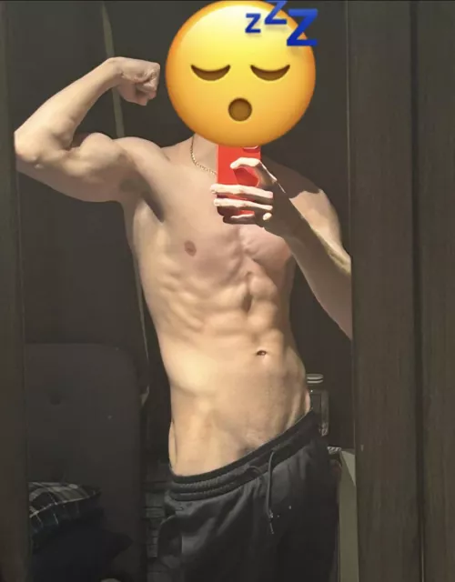 Lick or sniff first?