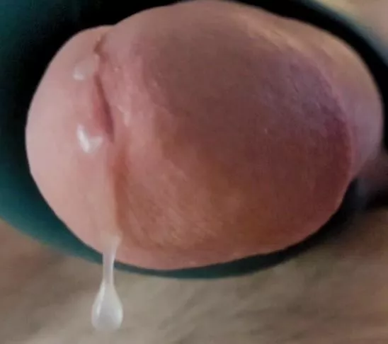 Love to get edged to the sticky drips