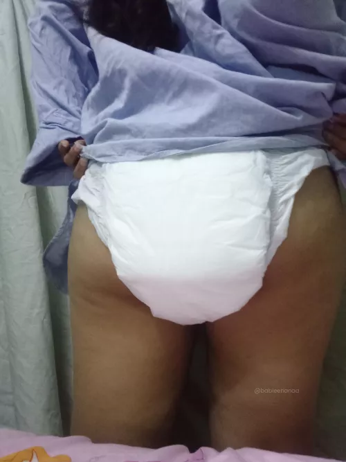 My diaper has poopy again 😭