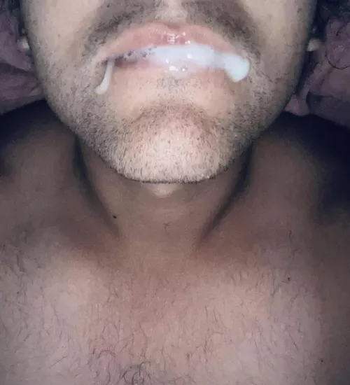 My roommate asked me if he could feed me dinner tonight. It was delicious 😋