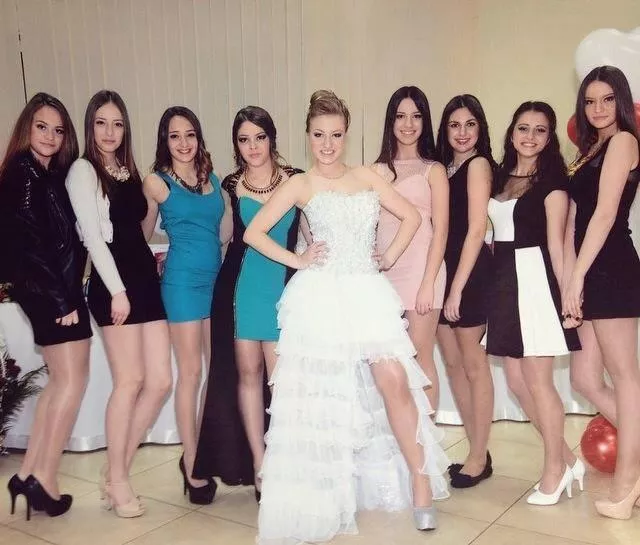 Rank bride and bride's maids