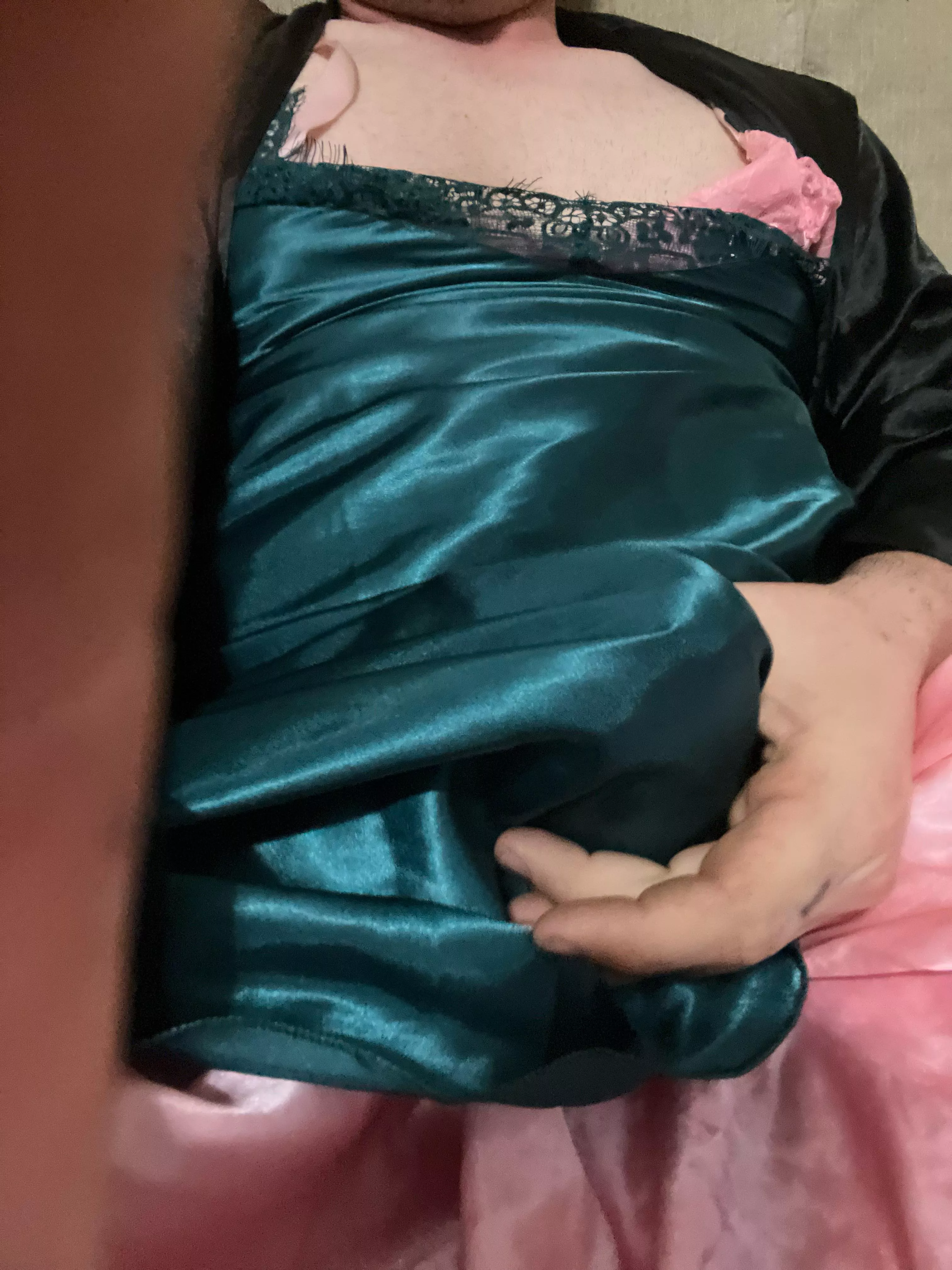 Satin stroking
