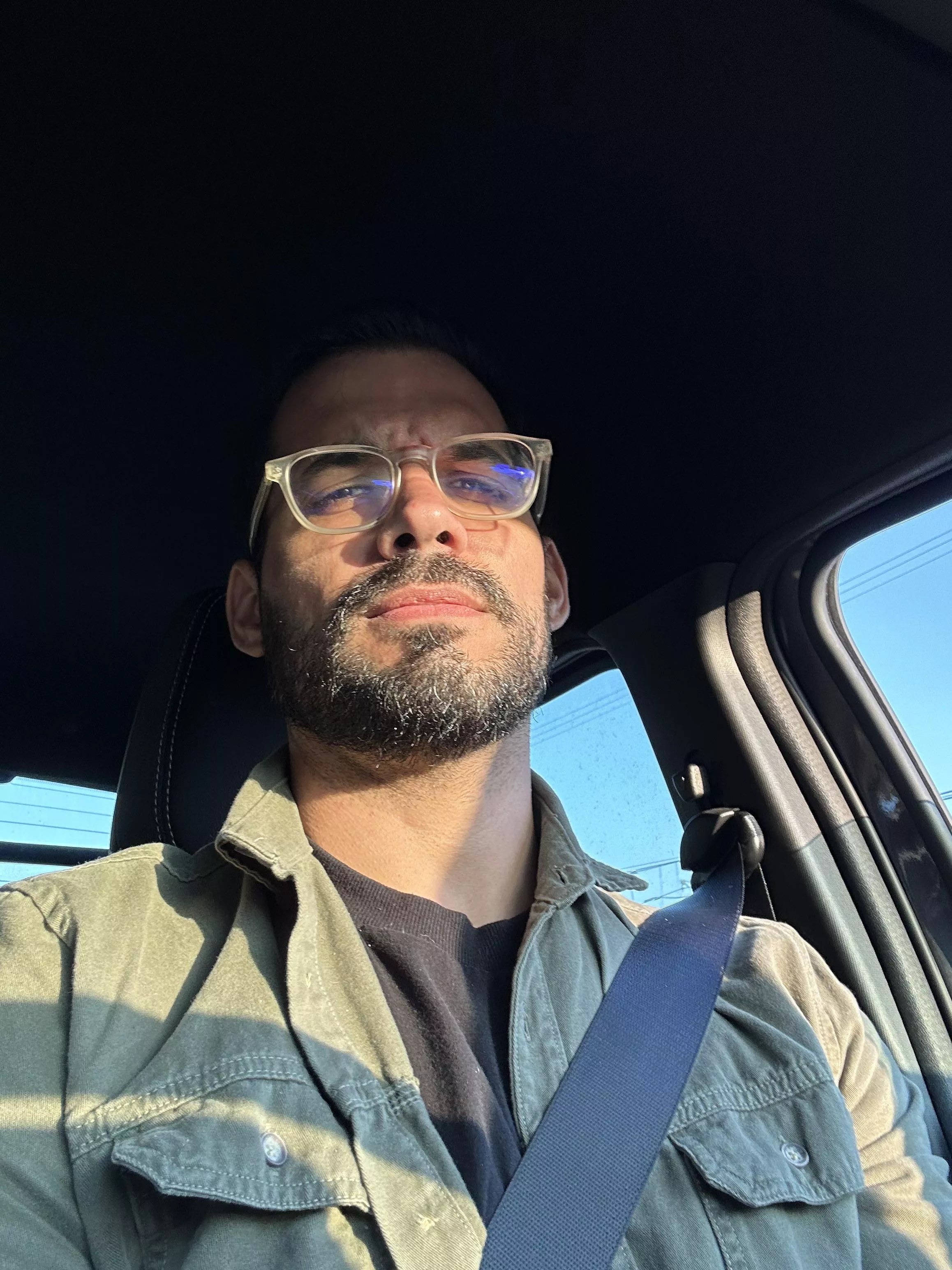 So tired! But alive 🤘🏽 How’s your day so far? So tired! But alive 🤘🏽 How’s your day so far?