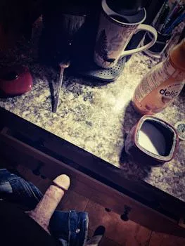 Waiting for the brew, a little late today. Long wait at the hospital.