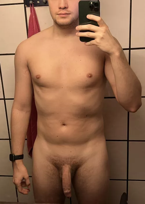 What do you think of my 25 year old body?🥰