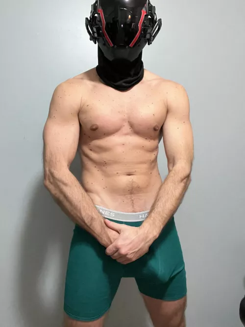 Worship your gaymer boyfriend or else