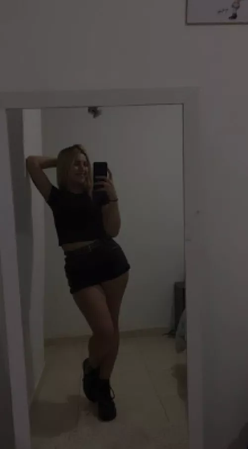 Would you say my body type is hot?