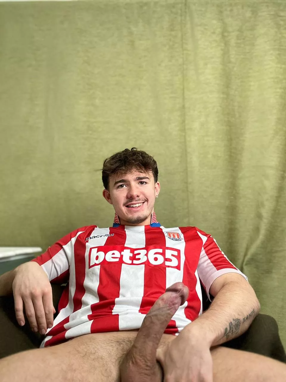 Would you suck while I game??