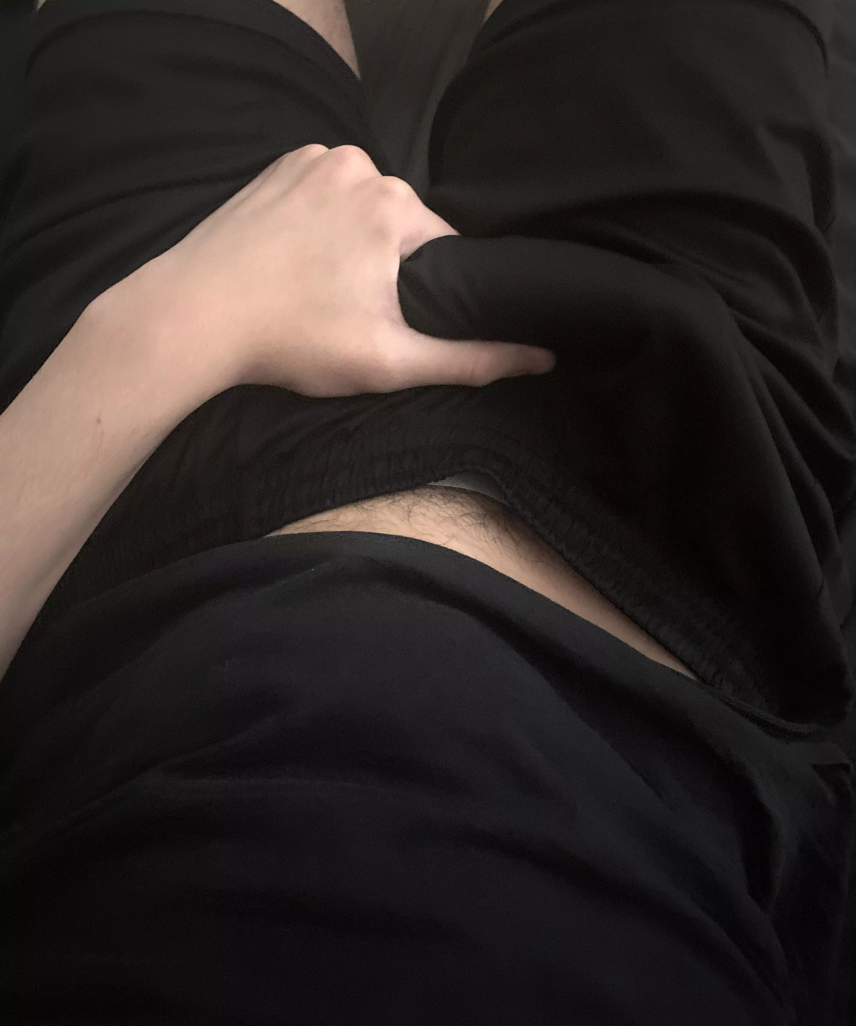 Yoo are you lookin at my bulge bro?