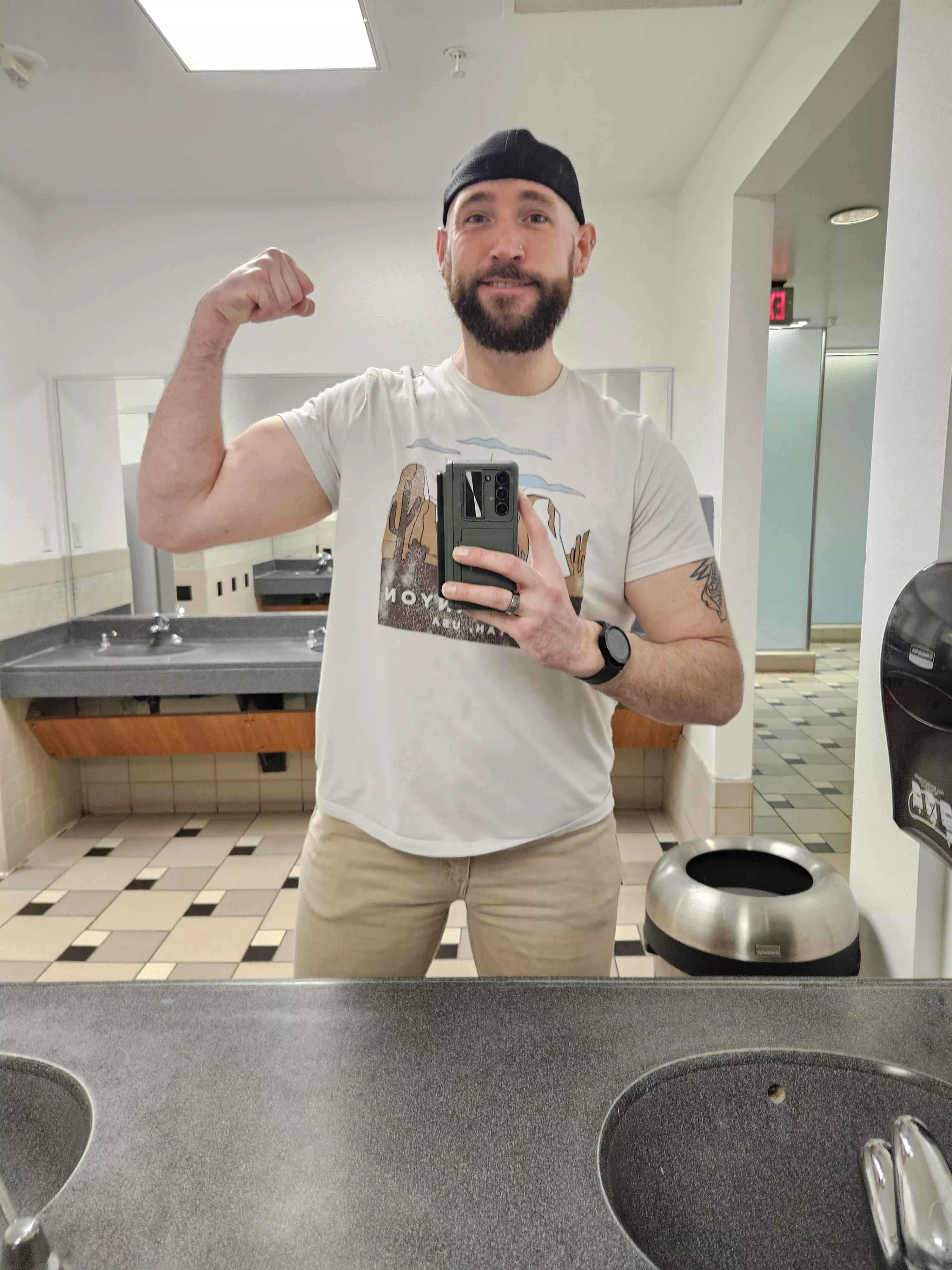 Your daily reminder: you're strong. You're beautiful. You're loved. You matter. Your daily reminder: you're strong. You're beautiful. You're loved. You matter.