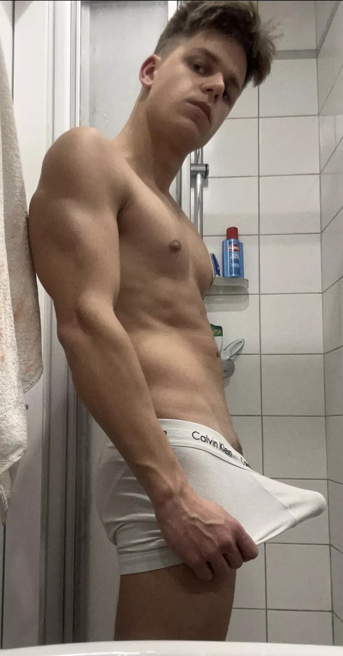 (19)Do you like white underwear?