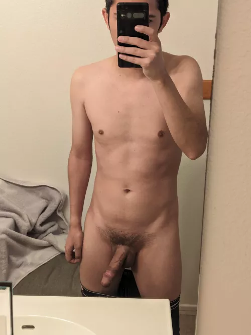 32 CA: Father Of 3. Rate my cock!