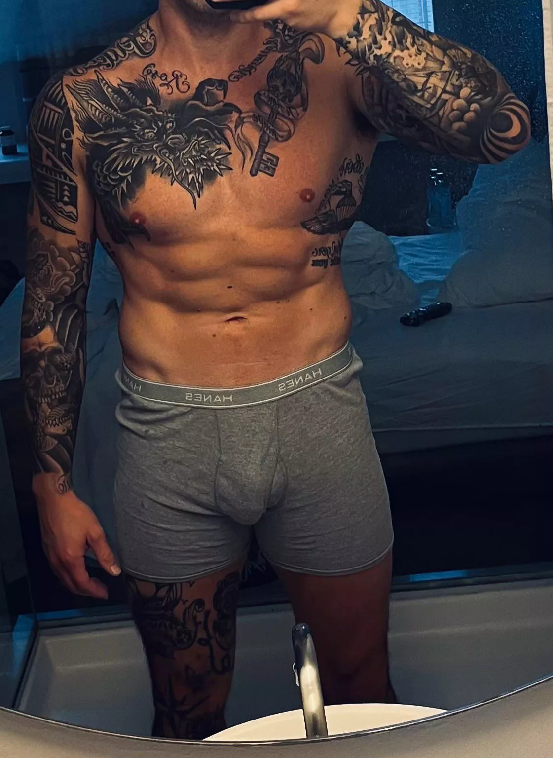 [36] Meet in my hotel room tonight?