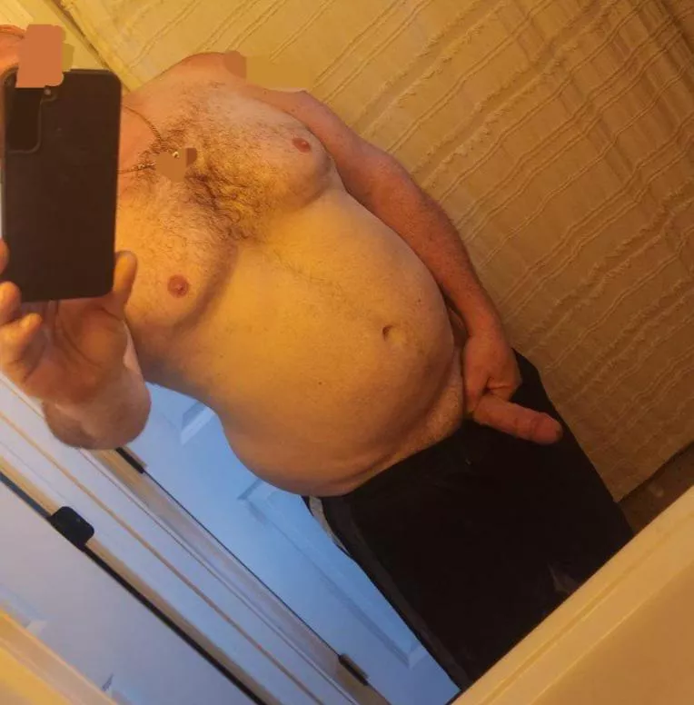 A thick daddy on friiiiday...44